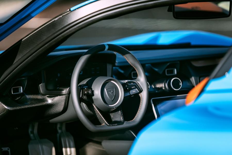 Панель приборов Rimac C_Two California Edition 2018 года  (фото 14 из 14)